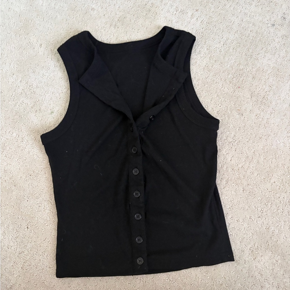 Black Sleeveless Button-Front Hooded Tank Top